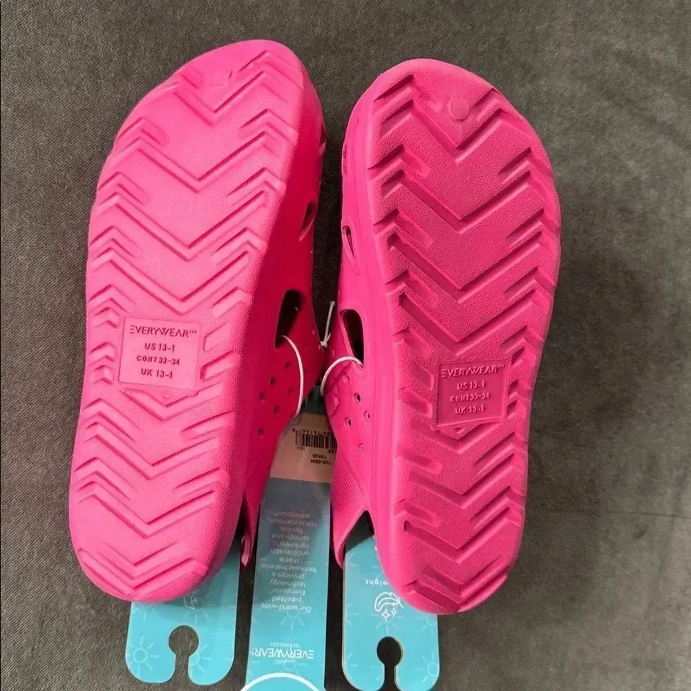 Kids Totes Pink Slip-On Waterproof Shoes Lightweight Size 13-1 NEW